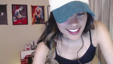 Snapshot of valcooky chatting on December 2025 03:23:01 AM Hi I am Valcooky online show from December 2025 03:23:01 AM