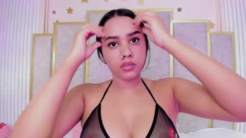 Snapshot of valen_petty chatting on May 2026 07:08:02 PM Valen online show from May 2026 07:08:02 PM