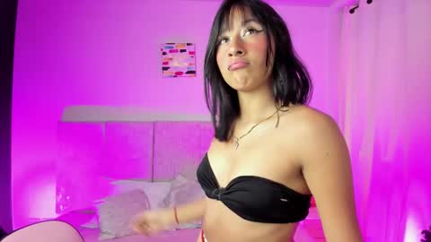 Valenn online show from December 2025 04:22:01 AM