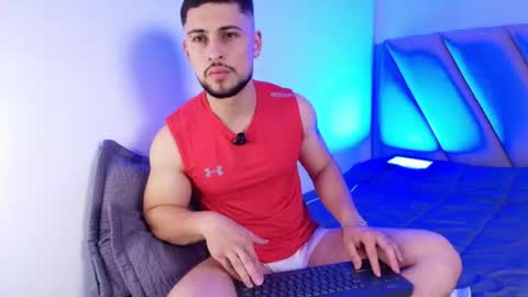 valenssio_moretti online show from June 2026 12:44:01 AM