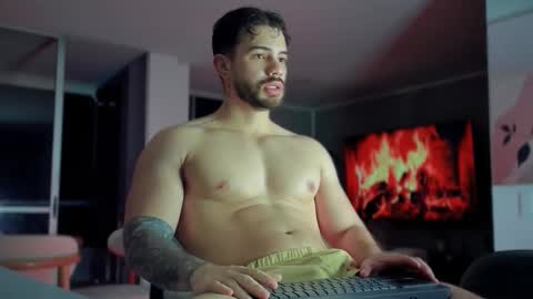 valenthinoking online show from February 2026 11:33:01 PM