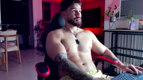 valenthinoking online show from August 2026 12:09:01 AM