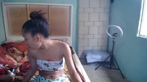valentina_237 online show from December 2024 10:11:01 PM