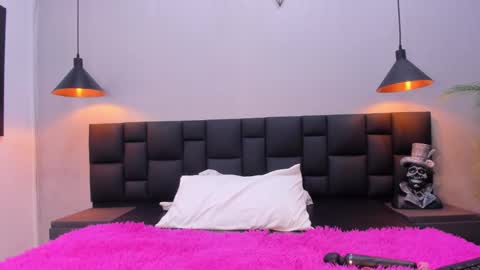 Valentina  Dolls online show from September 2025 05:29:02 AM