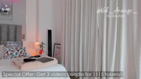 Snapshot of valentina_arango chatting on October 2025 11:12:02 PM Val arango online show from October 2025 11:12:02 PM