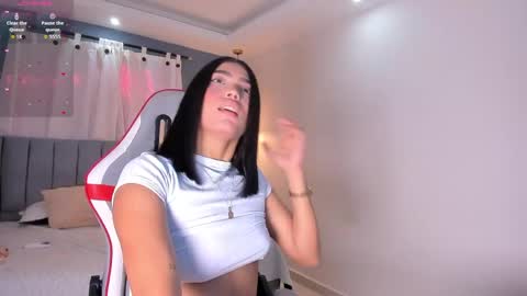 Snapshot of valentina_noa chatting on May 2026 12:04:02 PM Valentina online show from May 2026 12:04:02 PM