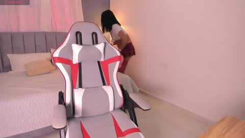 Snapshot of valentina_noa chatting on May 2026 12:34:02 PM Valentina online show from May 2026 12:34:02 PM
