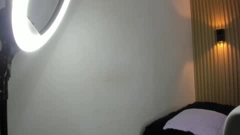 Snapshot of valentinaliux_ chatting on September 2025 08:19:01 PM valentinaliux_ online show from September 2025 08:19:01 PM