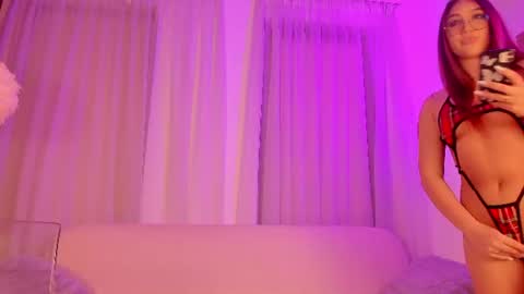 Snapshot of valentinamonroee_ chatting on June 2026 07:27:02 PM Valentina online show from June 2026 07:27:02 PM
