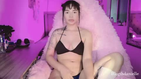 Snapshot of valentinna_5 chatting on April 2026 04:53:02 PM Danielle Please help me to reach 300 thumbs up online show from April 2026 04:53:02 PM