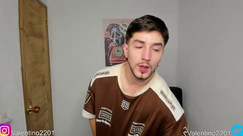 valentino online show from January 2025 02:15:01 AM