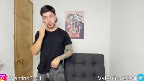 valentino online show from February 2025 01:34:01 AM