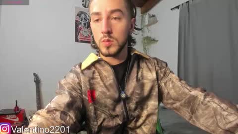 Snapshot of valentino2201 chatting on December 2025 01:13:01 AM valentino online show from December 2025 01:13:01 AM