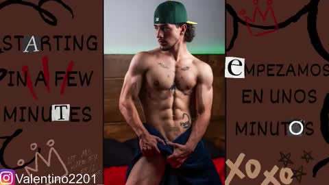 Snapshot of valentino2201 chatting on January 2026 01:20:02 AM valentino online show from January 2026 01:20:02 AM