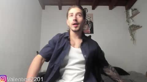 Snapshot of valentino2201 chatting on February 2026 03:14:02 AM valentino online show from February 2026 03:14:02 AM
