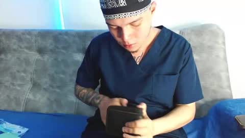 Snapshot of valentino_bel chatting on November 2025 06:23:02 PM Nick online show from November 2025 06:23:02 PM