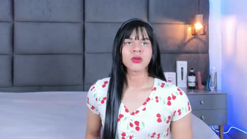 Snapshot of valentino_moon chatting on September 2025 02:35:01 AM valentino moon online show from September 2025 02:35:01 AM