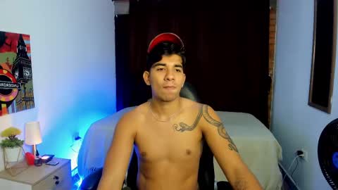 Snapshot of valentino_moura_ chatting on March 2025 12:09:01 PM VALENTINO MOURA online show from March 2025 12:09:01 PM