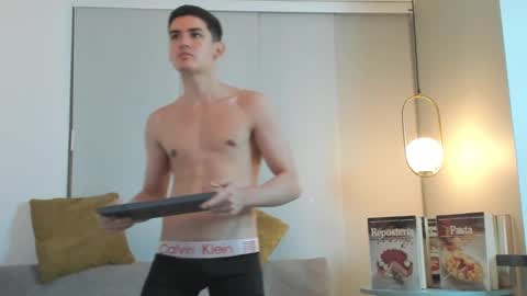 Snapshot of valentinocerati chatting on December 2024 04:09:01 AM ValentinoCerati online show from December 2024 04:09:01 AM