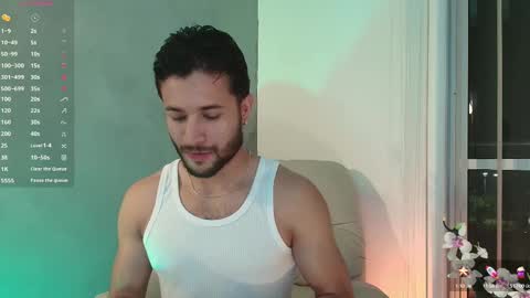 Snapshot of valentinoford chatting on February 2025 02:50:02 AM Valentino online show from February 2025 02:50:02 AM