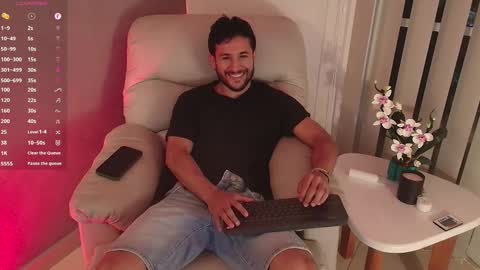 Snapshot of valentinoford chatting on February 2025 02:17:02 AM Valentino online show from February 2025 02:17:02 AM