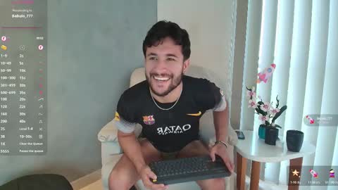 Snapshot of valentinoford chatting on February 2025 09:37:01 PM Valentino online show from February 2025 09:37:01 PM