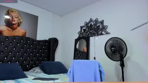 Snapshot of valentinoo_10 chatting on December 2025 06:45:02 PM Manuel online show from December 2025 06:45:02 PM