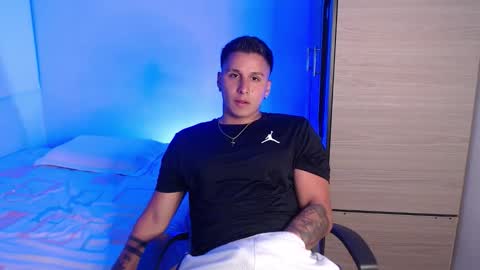 VALENTINO online show from March 2026 10:47:01 PM