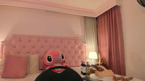 Snapshot of valentoro1 chatting on December 2024 11:18:01 AM Vale Toro online show from December 2024 11:18:01 AM