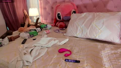 Snapshot of valentoro1 chatting on February 2025 02:54:02 PM Vale Toro online show from February 2025 02:54:02 PM