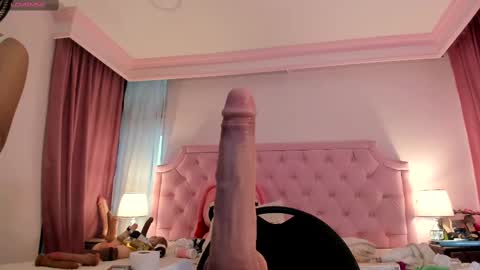 Snapshot of valentoro1 chatting on February 2025 03:20:02 PM Vale Toro online show from February 2025 03:20:02 PM