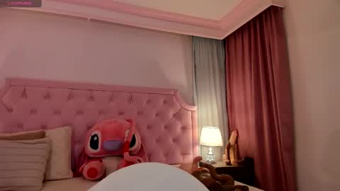 Snapshot of valentoro1 chatting on March 2025 12:04:02 PM Vale Toro online show from March 2025 12:04:02 PM