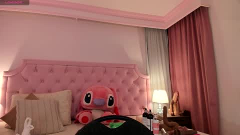 Snapshot of valentoro1 chatting on March 2025 12:15:02 PM Vale Toro online show from March 2025 12:15:02 PM