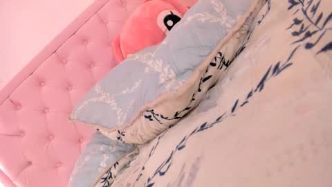 Snapshot of valentoro1 chatting on September 2025 01:49:01 PM Vale Toro online show from September 2025 01:49:01 PM