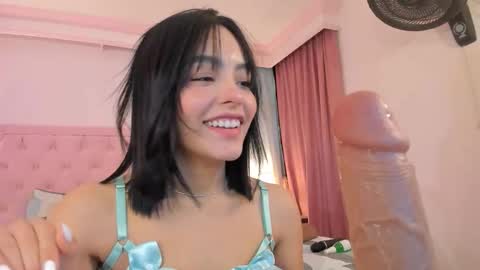 Snapshot of valentoro1 chatting on October 2025 12:00:02 PM Vale Toro online show from October 2025 12:00:02 PM