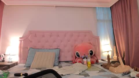 Snapshot of valentoro1 chatting on October 2025 01:24:02 PM Vale Toro online show from October 2025 01:24:02 PM