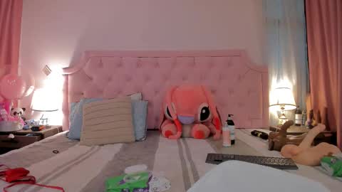 Vale Toro  online show from March 2026 12:00:02 PM