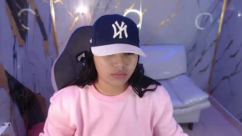 valeri_harpers4 online show from September 2025 02:07:02 PM