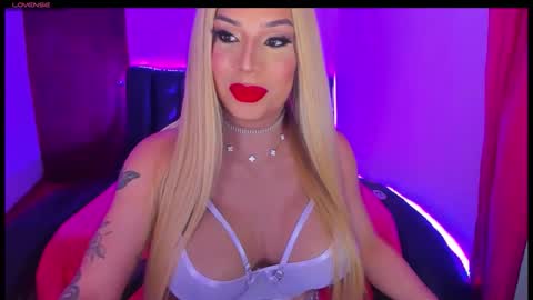 valeri_hilton online show from December 2025 02:40:01 AM