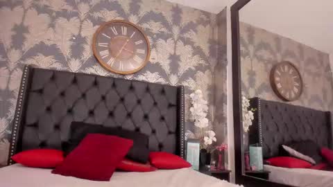 Snapshot of valeria_collin chatting on December 2025 05:51:02 PM valeria_collin online show from December 2025 05:51:02 PM