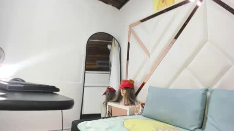 Snapshot of valeria_gil_ chatting on May 2026 03:46:02 AM valeria_gil_ online show from May 2026 03:46:02 AM