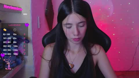 Snapshot of valeria_mendozza chatting on November 2025 05:51:01 AM online show from November 2025 05:51:01 AM