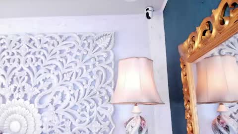 Snapshot of valeria_restrepo chatting on June 2026 06:14:01 PM Valeria online show from June 2026 06:14:01 PM