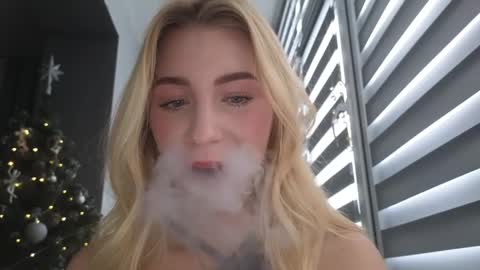 Valeria online show from December 2024 12:14:02 PM