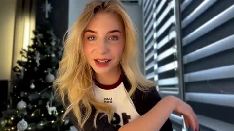 Valeria online show from December 2024 11:06:02 AM