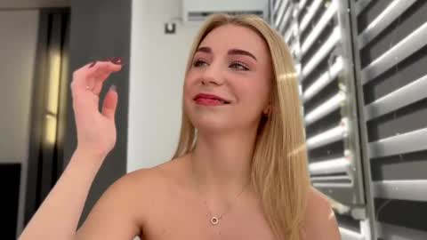 Valeria online show from February 2025 09:04:01 AM