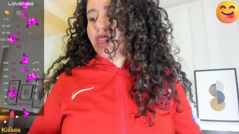 Valeria online show from January 2025 12:37:01 PM