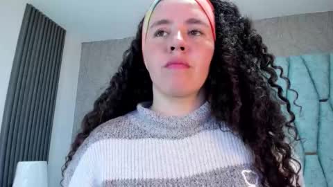 Valeria online show from September 2025 04:53:02 PM