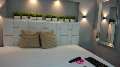 ValeriaGarciax online show from November 2025 12:05:02 PM