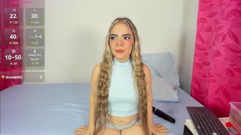 Snapshot of valerialoren chatting on September 2025 03:06:02 AM valerialoren online show from September 2025 03:06:02 AM